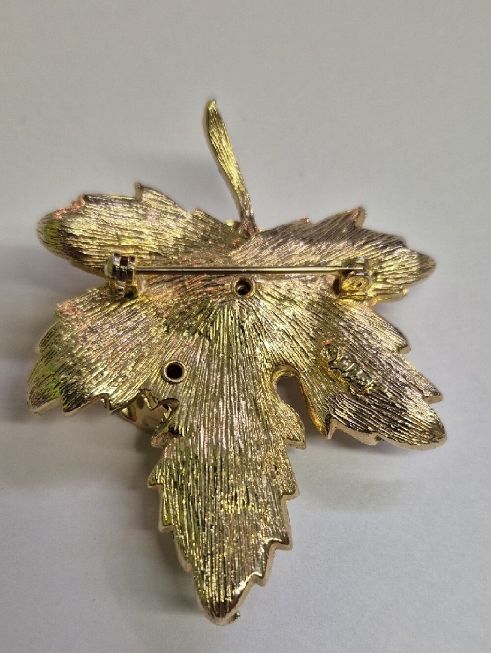 Vintage Coro Gold-Tone Rose Leaf Brooch and Clip Earring Set with Clear Stones - Picture 3 of 9